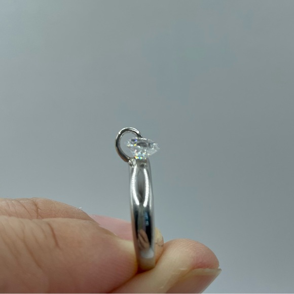 Vintage 90's CZ Spinner 14k Solid White Gold Solitaire Ring - Picture 10 of 16